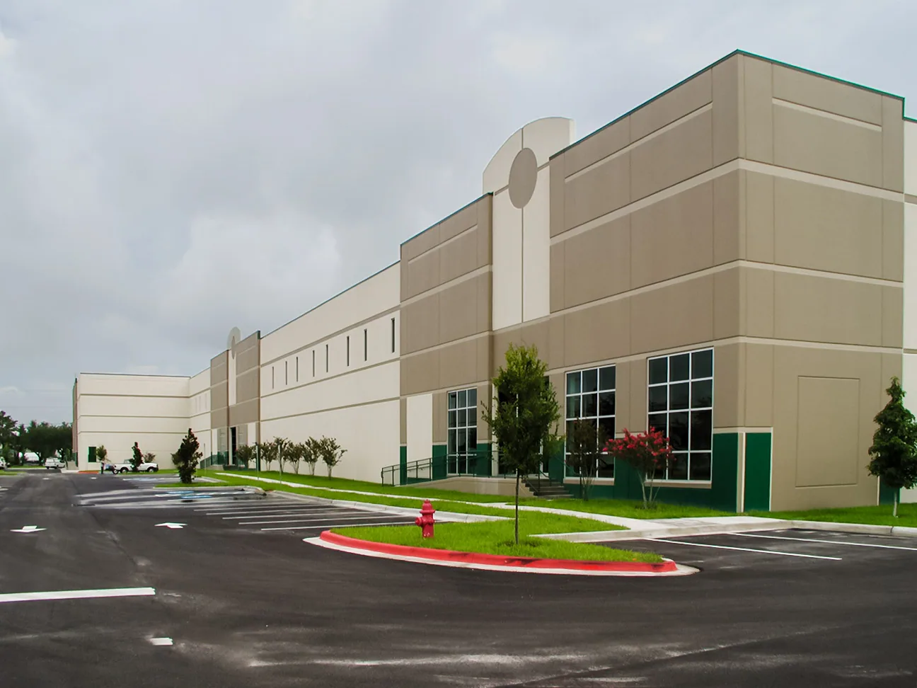 Commercial Distribution Center Roofing in Aurora, IL