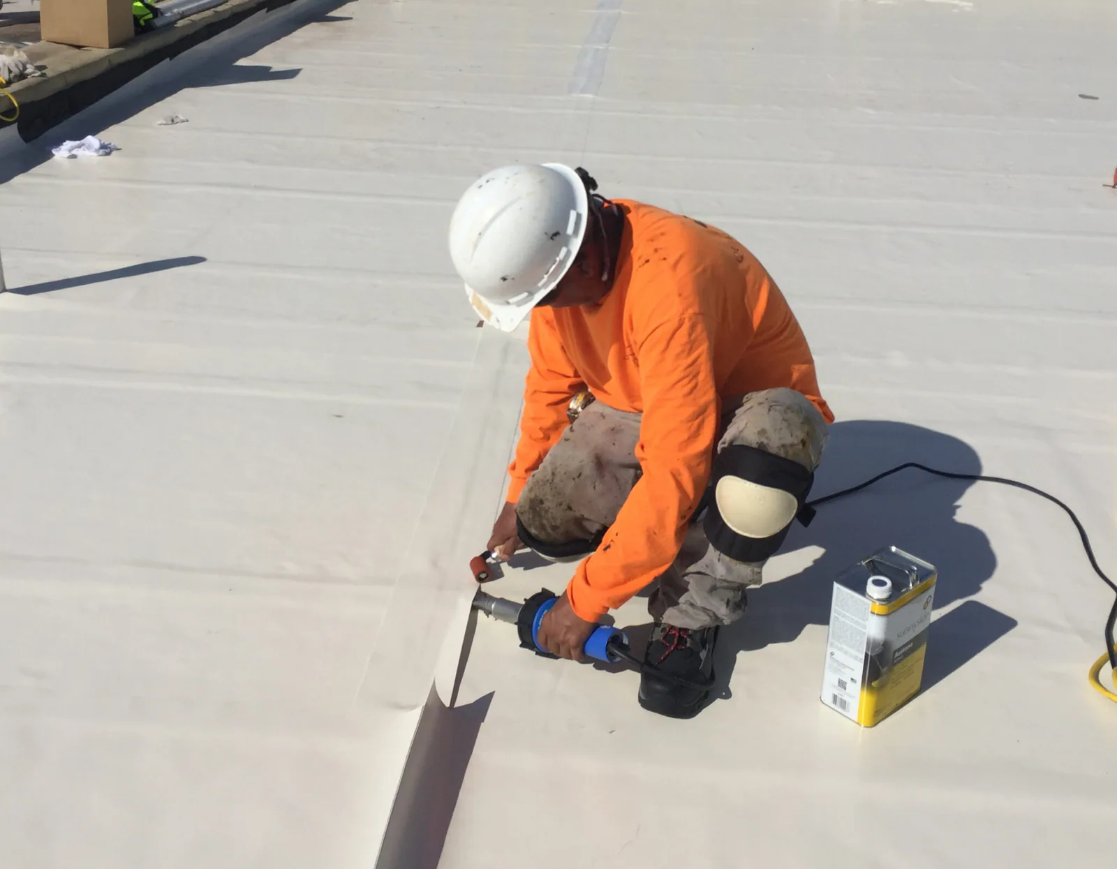 Commercial KEE Roofing in Aurora, IL