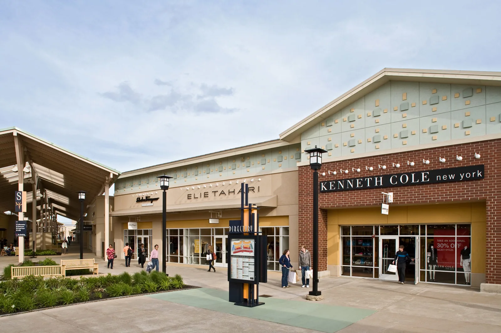 Commercial Roofing at Chicago Premium Outlets, Aurora, IL