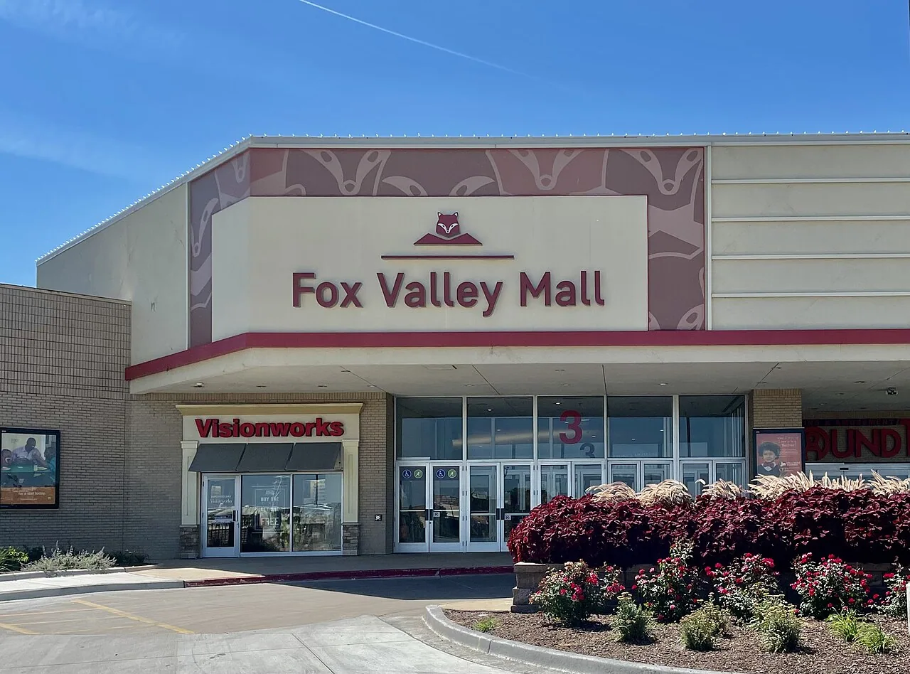 Commercial Roofing at Fox Valley Mall, Aurora, IL