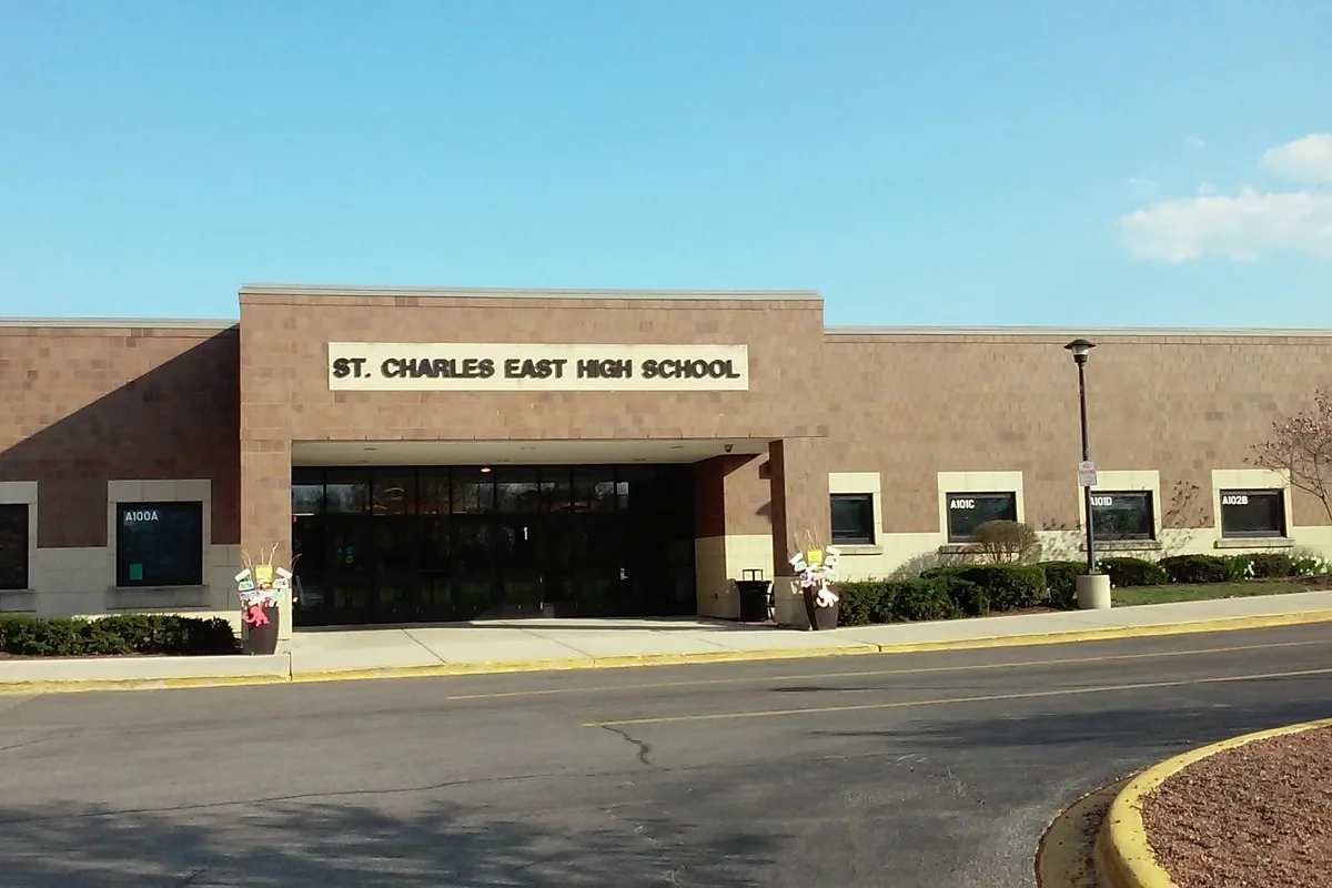 Commercial Roofing at East Main Street and Kirk Road, St. Charles, IL